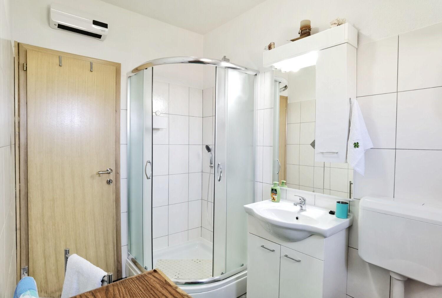 Apartments Adria - Seafront & Seaview Lukovo Šugarje Dış mekan fotoğraf